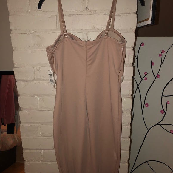 New Charlotte Russe Nude Bodycon Midi Dress👗 - Picture 3 of 5